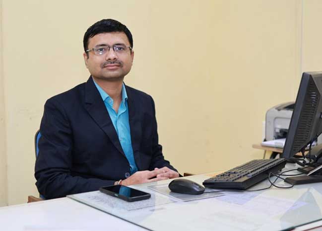 Mr. Makarand Madhav Joshi